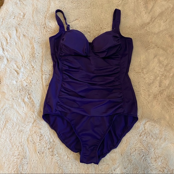 Croft & Barrow Sculptor Control One-Piece Swimsuit - Picture 2 of 9